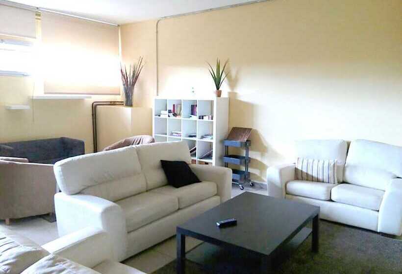 Residencia Albergue Jaca