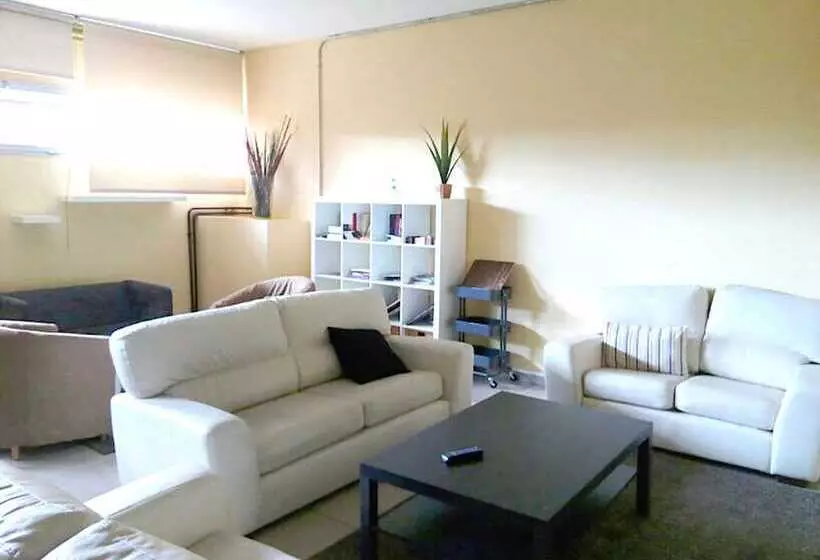 Residencia Albergue Jaca