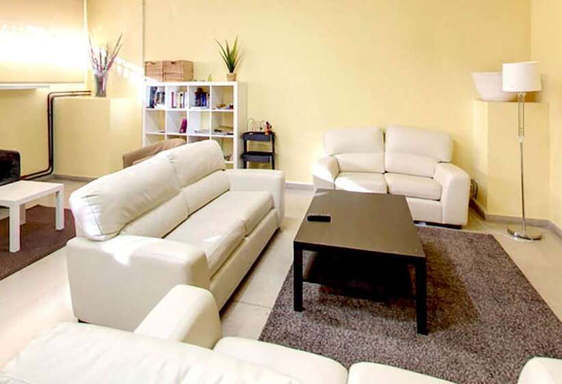 Residencia Albergue Jaca