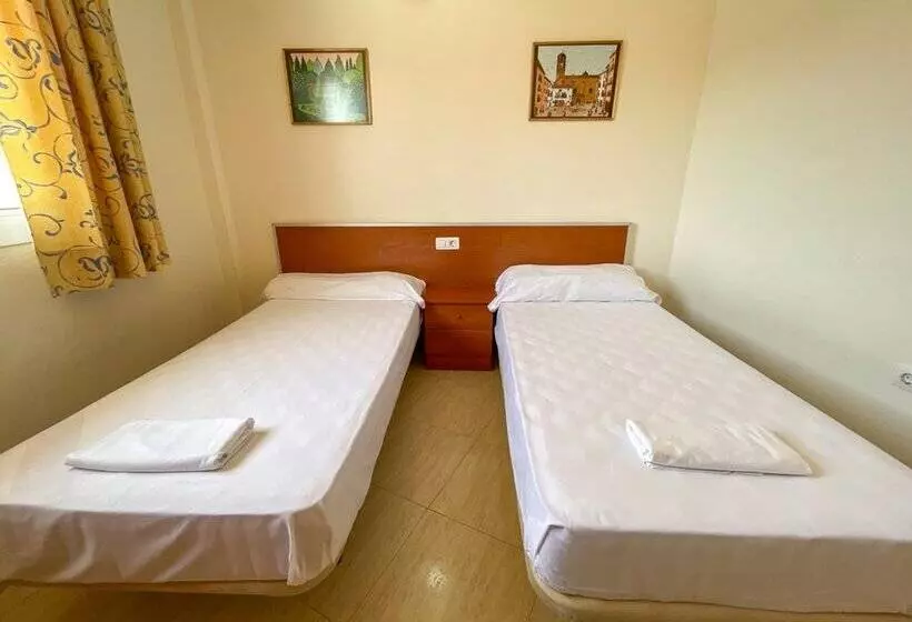 Apartamentos Marcomar 3000