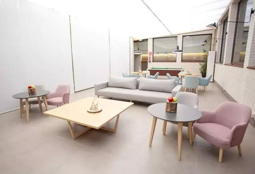 Apartamentos Port Eugeni