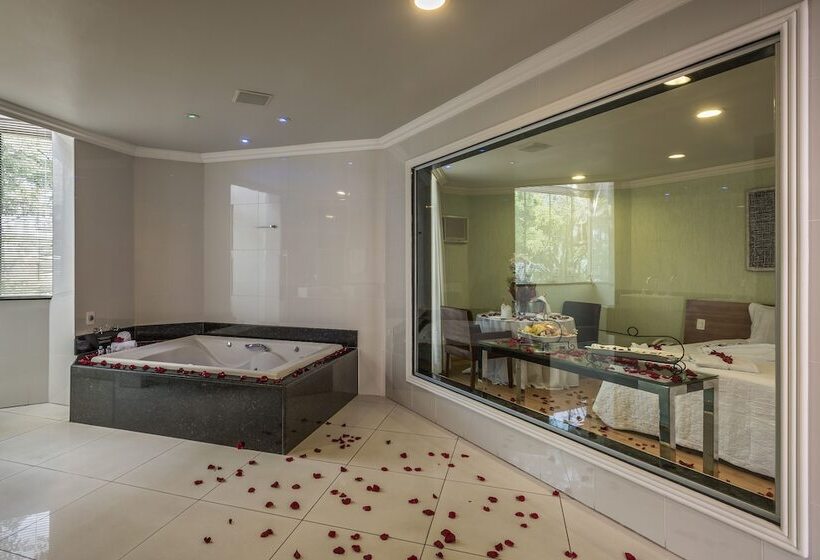 فندق Actuall Convention