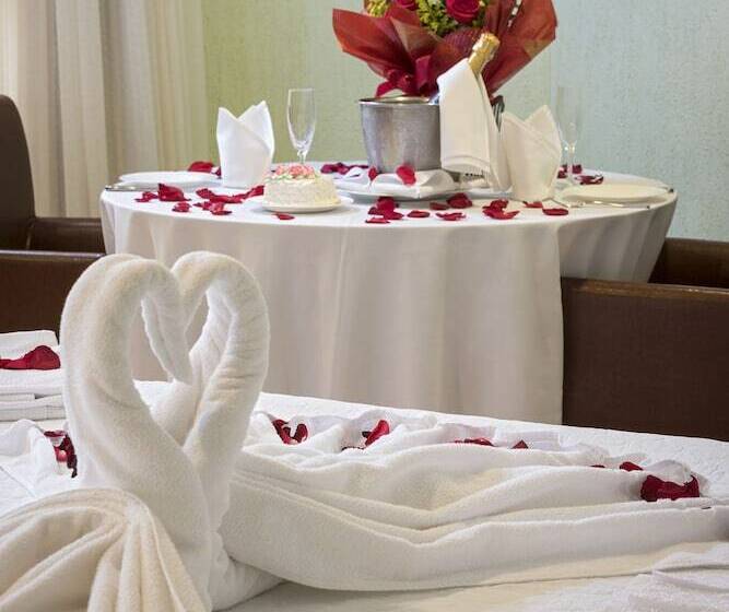 فندق Actuall Convention