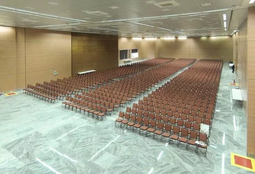 בית מלון כפרי Actuall Convention