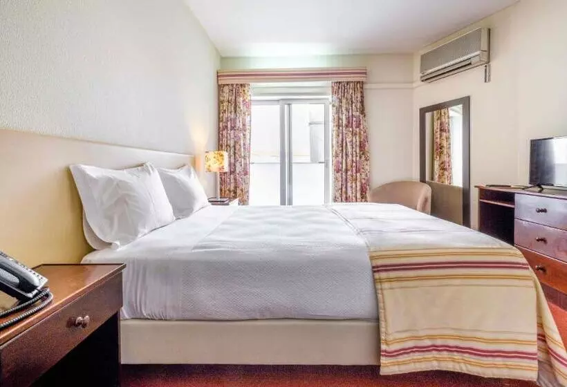 Отель Católica