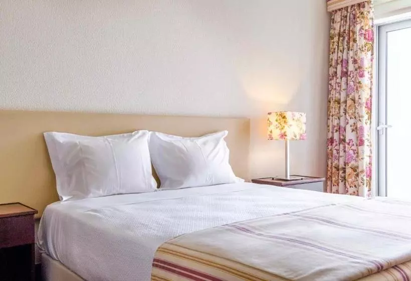 Отель Católica