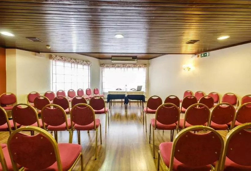 Отель Católica