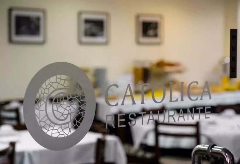 Отель Católica