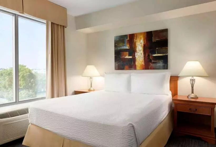 Hotel Days By Wyndham Niagara Falls Centre St. By The Falls