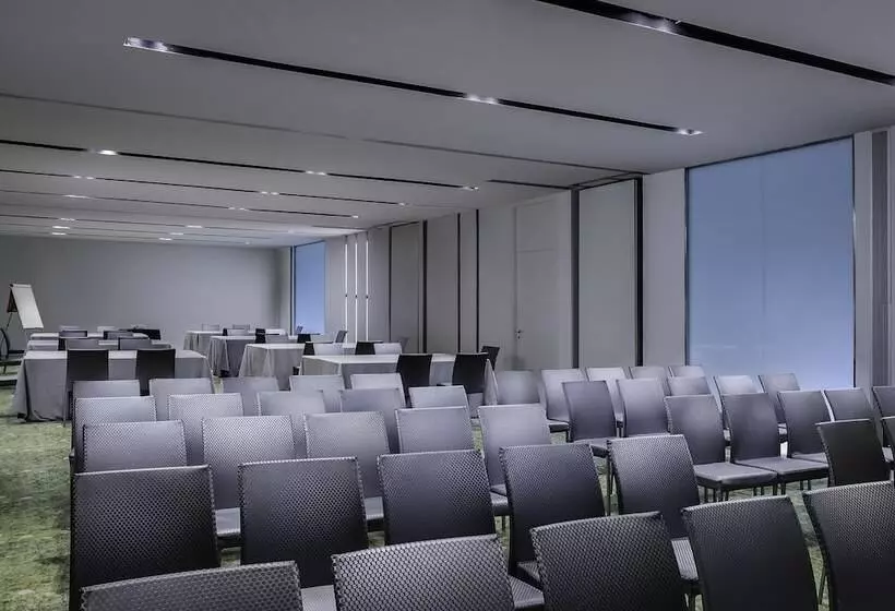 Отель Ikonik Anglí