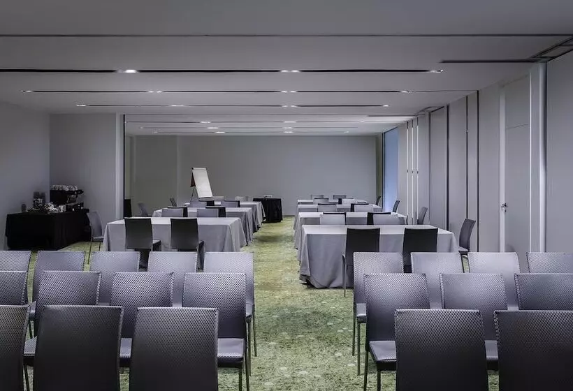 Отель Ikonik Anglí