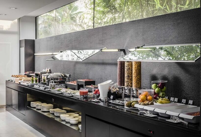 هتل Ikonik Anglí