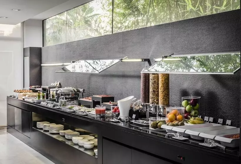 Отель Ikonik Anglí