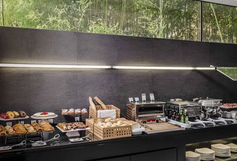 هتل Ikonik Anglí