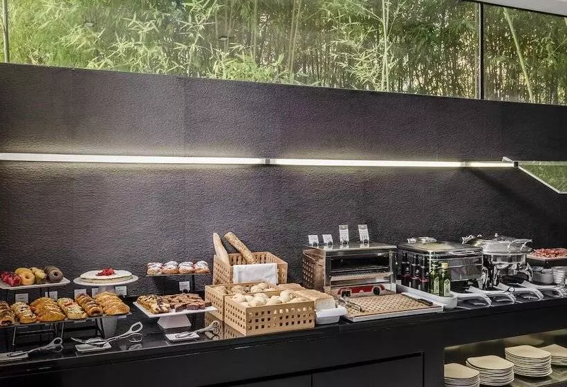 Отель Ikonik Anglí