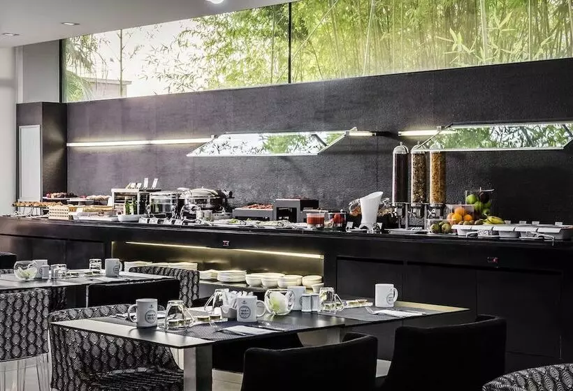 Отель Ikonik Anglí