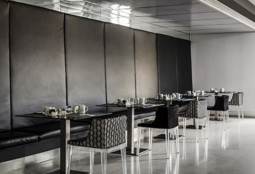 هتل Ikonik Anglí