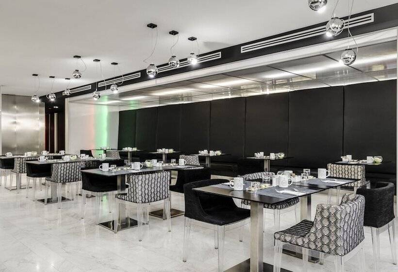 هتل Ikonik Anglí