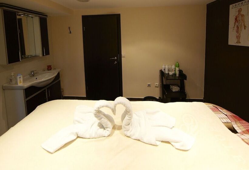 فندق Festa Chamkoria Apartments