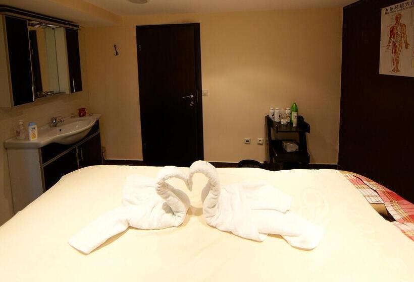 فندق Festa Chamkoria Apartments