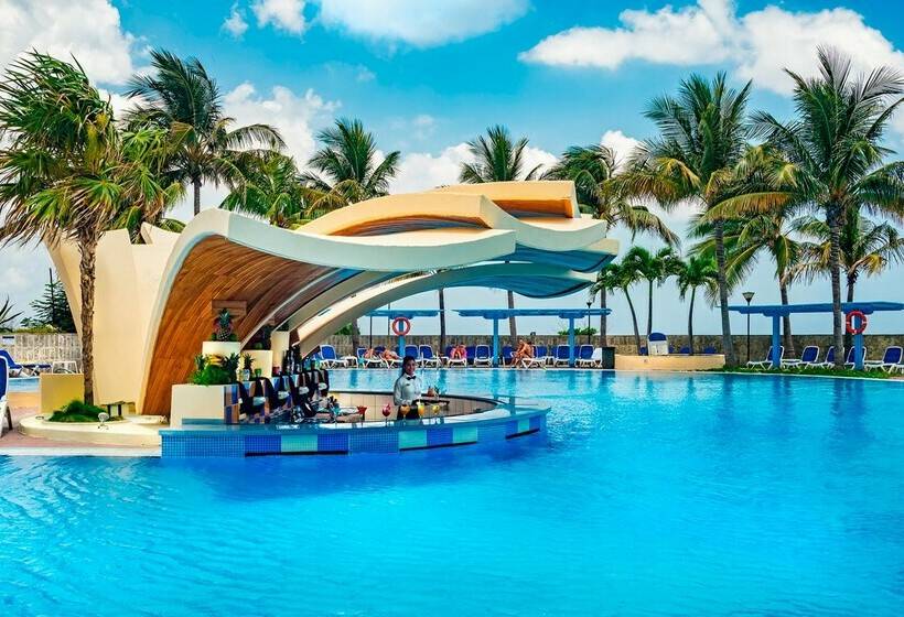 هتل Habana Panorama