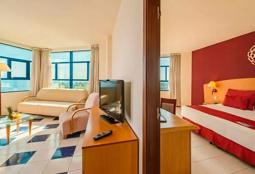 هتل Habana Panorama