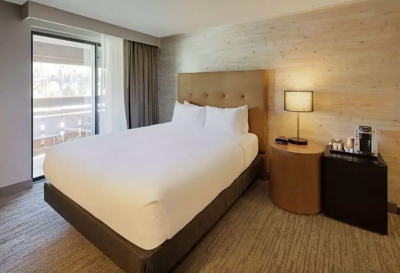 Hotel Highline Vail A Doubletree By Hilton