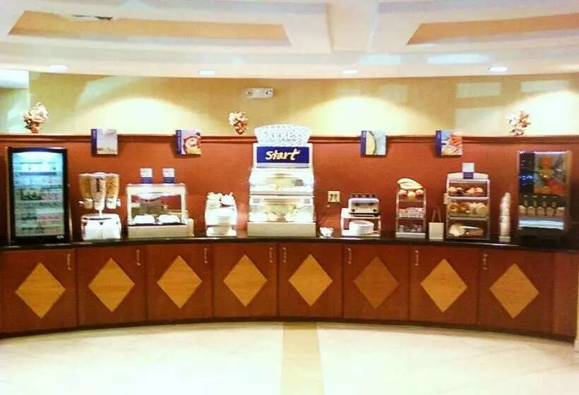 ホテル Holiday Inn Express Sacramento Convention Center, An Ihg