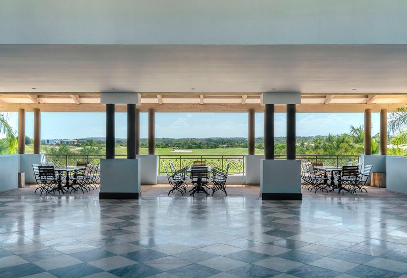 هتل Iberostar Waves Bahia - All Inclusive