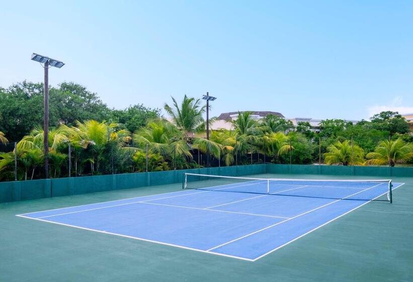 هتل Iberostar Waves Bahia - All Inclusive