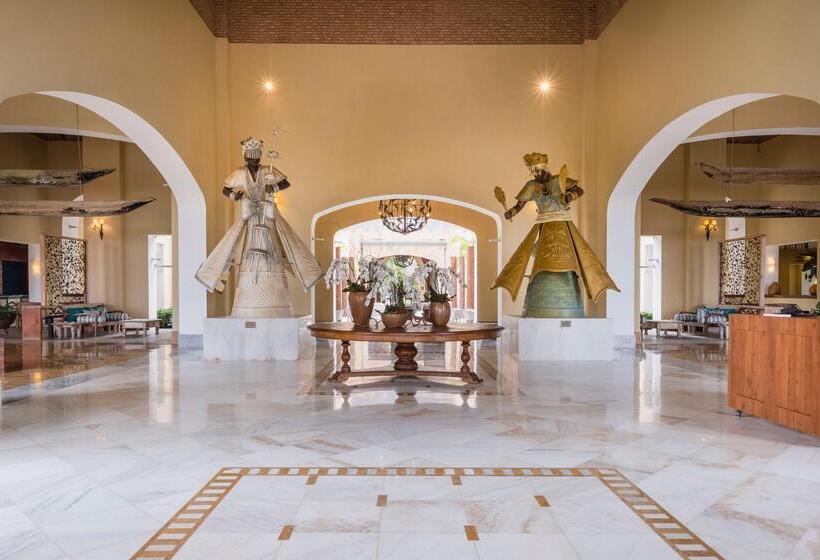 هتل Iberostar Waves Bahia - All Inclusive