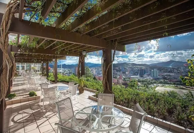 Monthez Hotel & Eventos