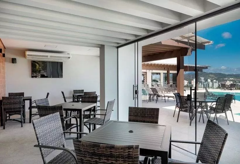 Monthez Hotel & Eventos