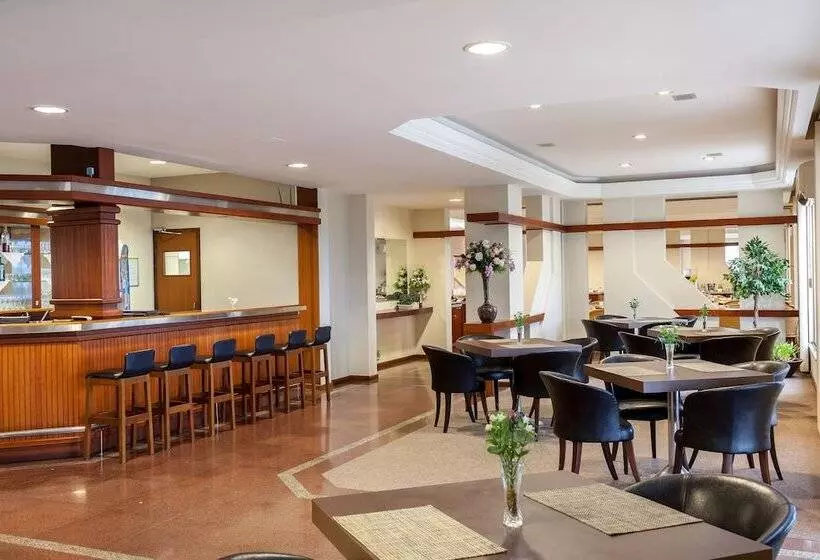 Monthez Hotel & Eventos