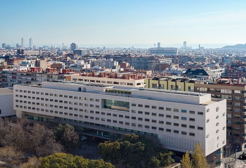 Отель NH Collection Barcelona Constanza