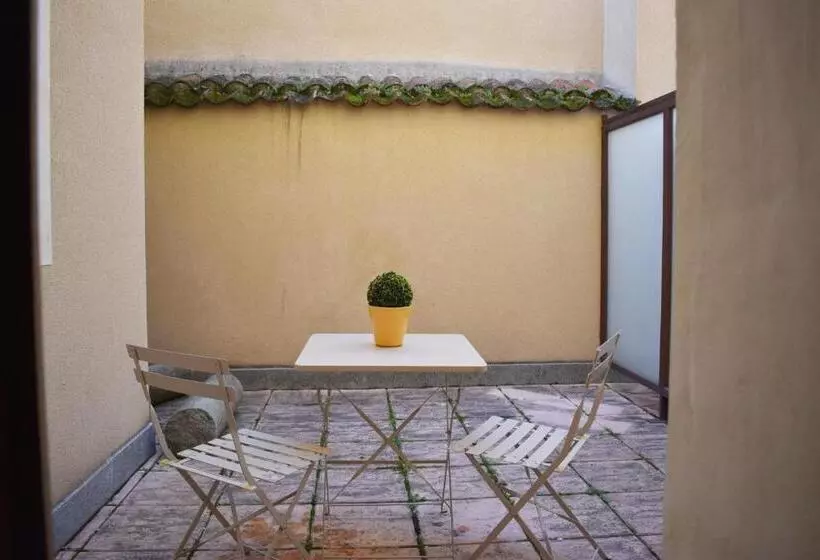 مسافرخانه Palacio San Facundo