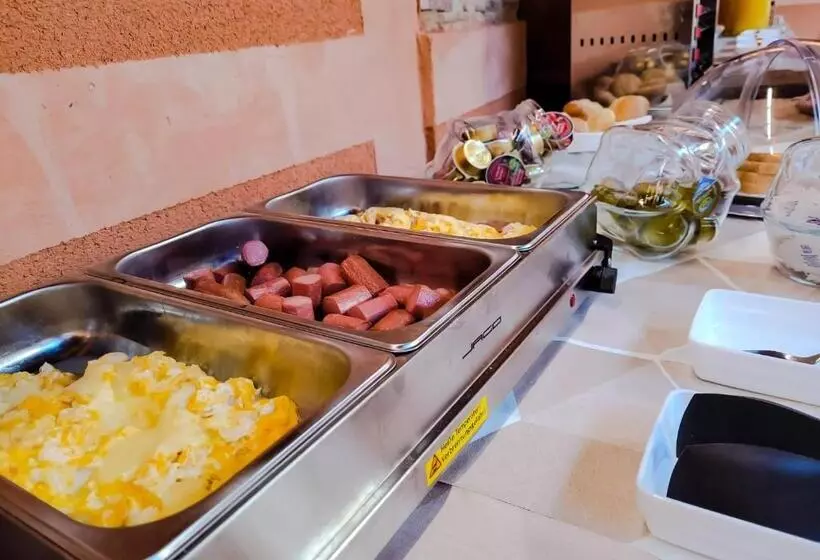 مسافرخانه Palacio San Facundo