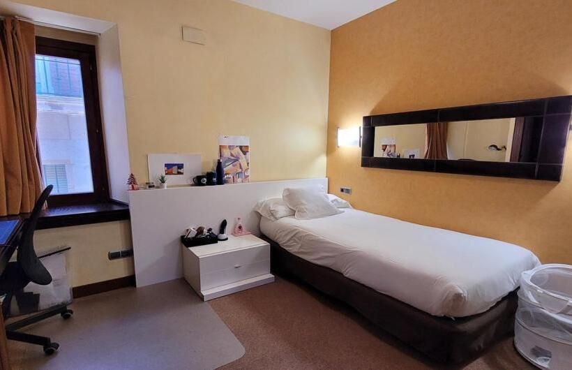 فندق فئة نجمة واحدة Palacio San Facundo