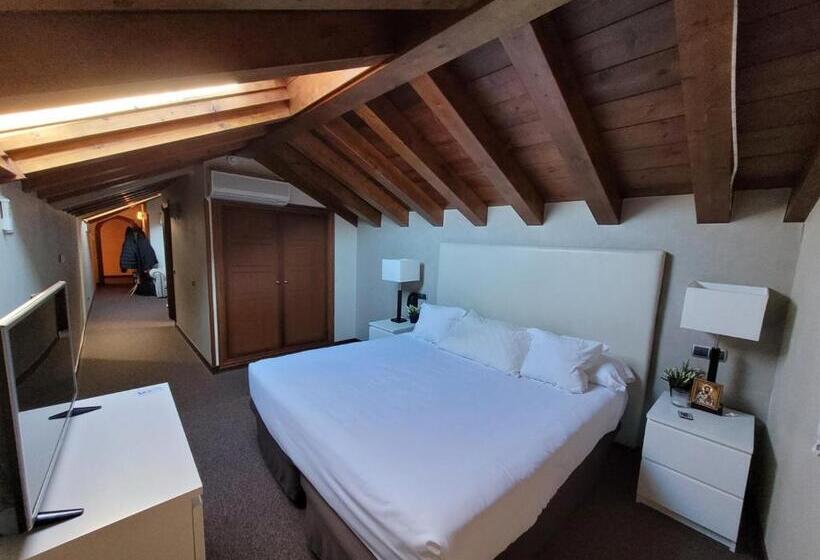 فندق فئة نجمة واحدة Palacio San Facundo