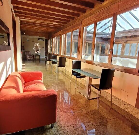 فندق فئة نجمة واحدة Palacio San Facundo