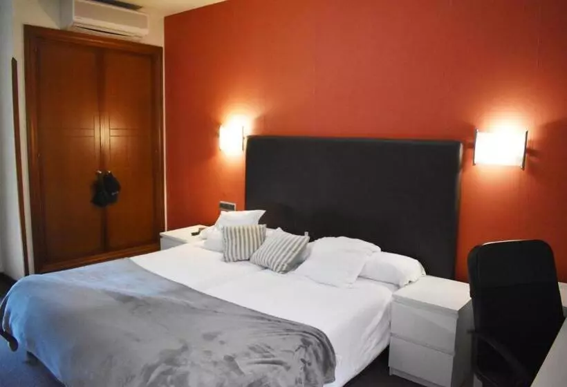 مسافرخانه Palacio San Facundo