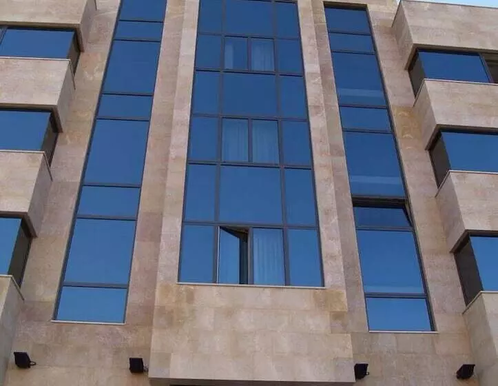 ホテル Pamplona Villava