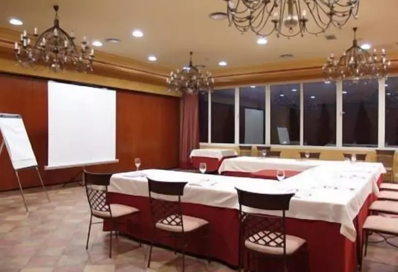 ホテル Pamplona Villava