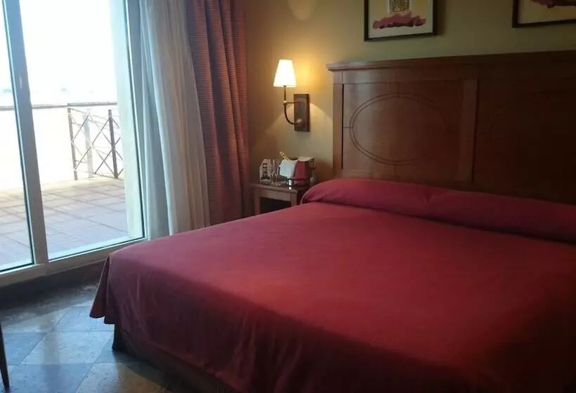 ホテル Pamplona Villava