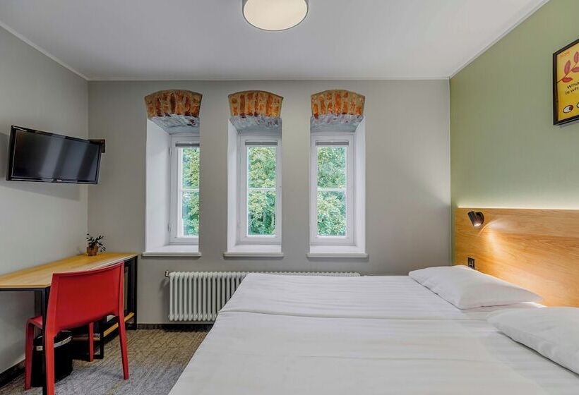 هتل Rija Old Town