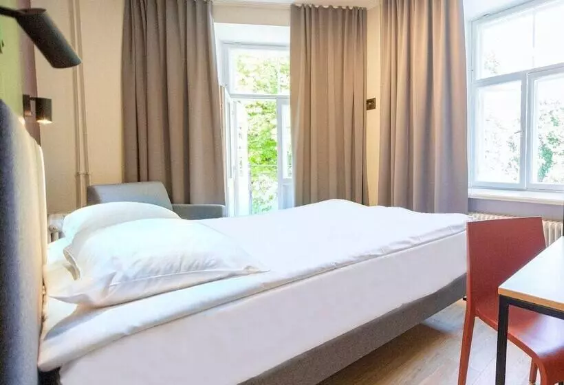 هتل Rija Old Town