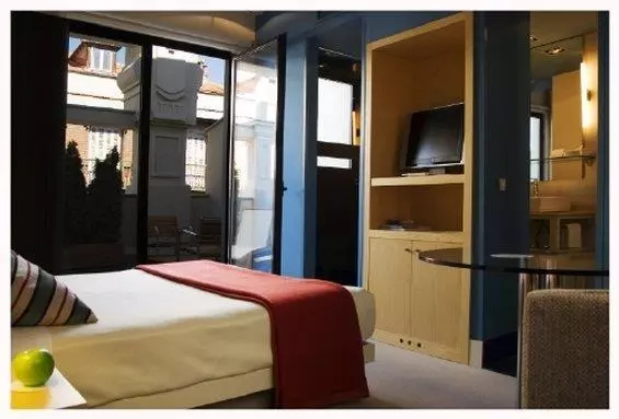 هتل Room Mate Alicia