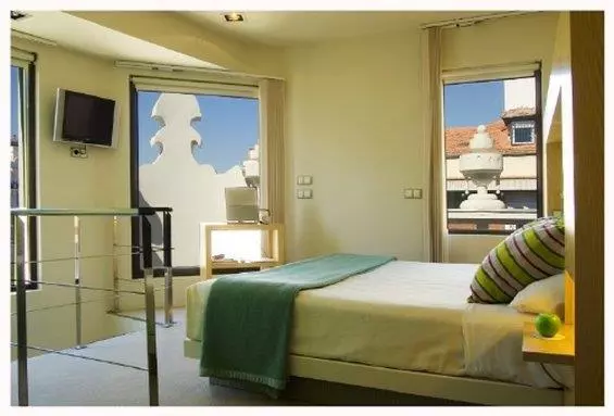 هتل Room Mate Alicia