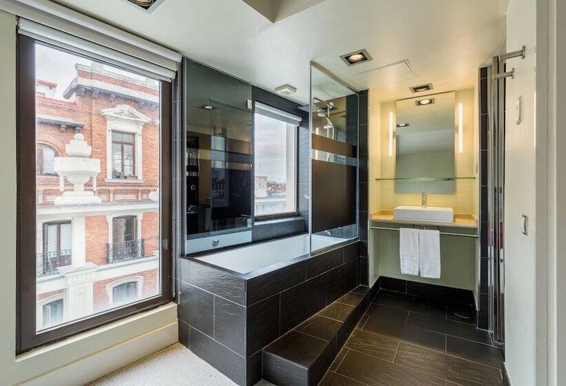 هتل Room Mate Alicia