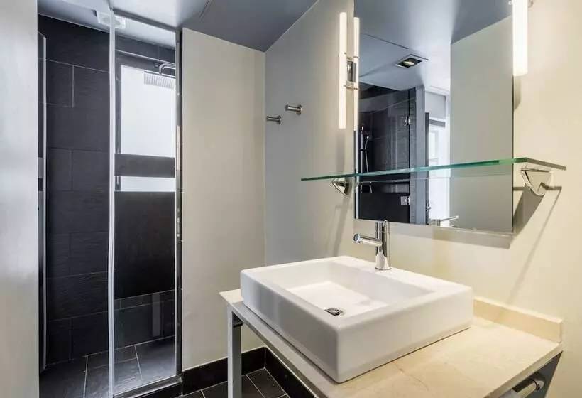 هتل Room Mate Alicia